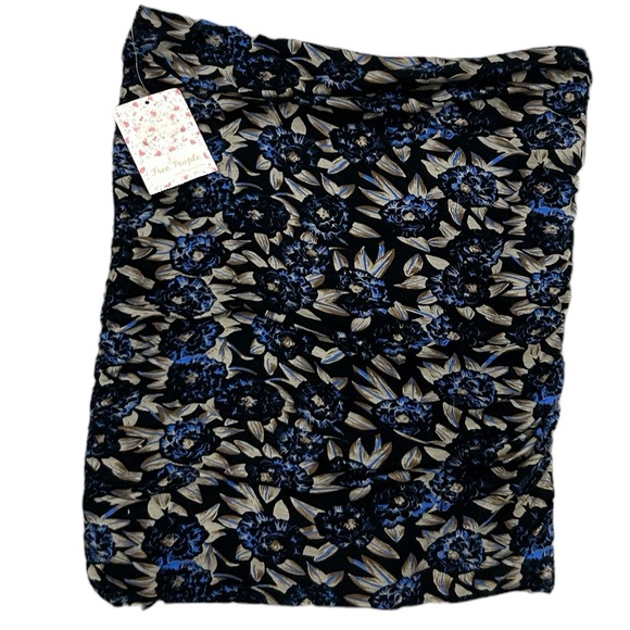 Free People Essential Scrunch Mini Skirt Black Blue Combo Floral Size XS NWT - Picture 4 of 7